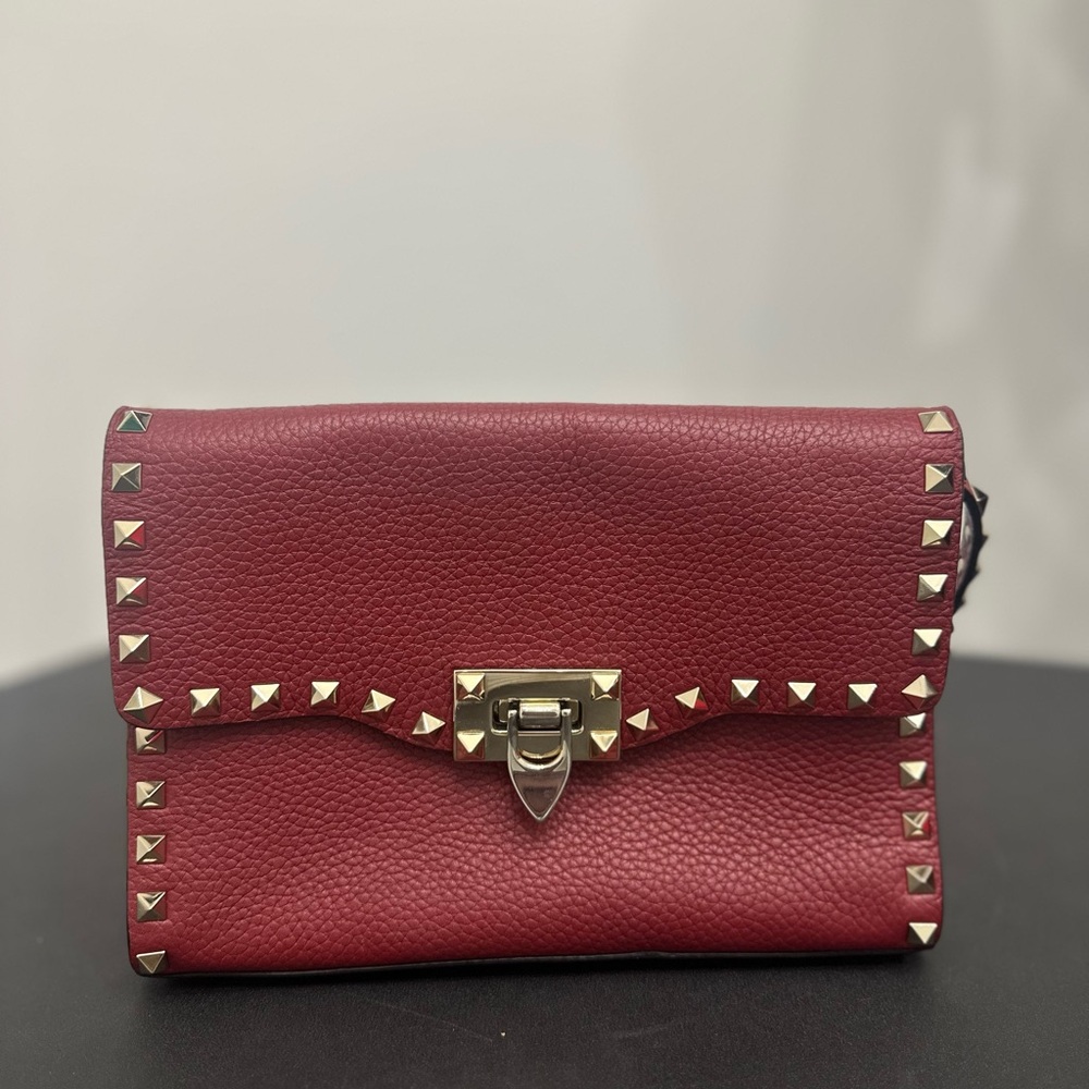 Valentino Garavani Medium Rockstud Leather Shoulder Bag